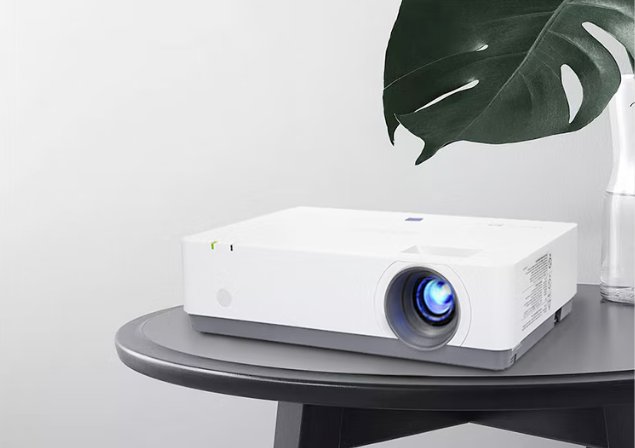 亚洲精品亚洲人成人网在线播放海报