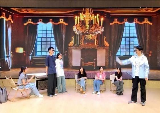 爆料在线51海报