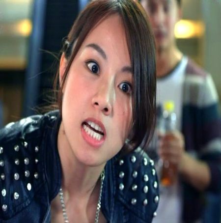 壁尻动漫 我会走过去靠在那面墙上