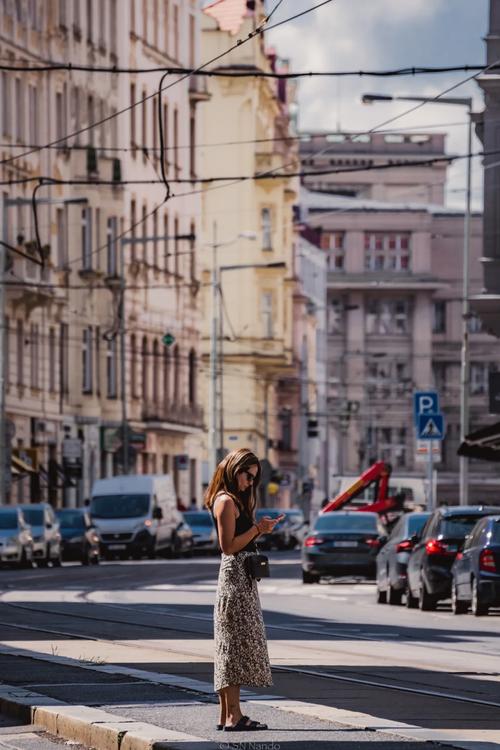 高清里番动漫海报