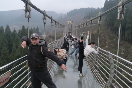 中国一区二区海报