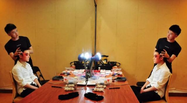 佐山爱写真海报