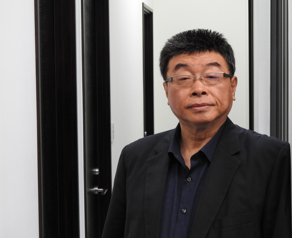 视频色情 小马拉大车海报